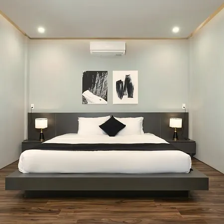 The Sense Apartment - Modern, Near My An Beach Da Nang Exterior photo